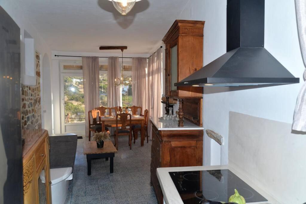 George Farmhouse Chrousa Zewnętrze zdjęcie